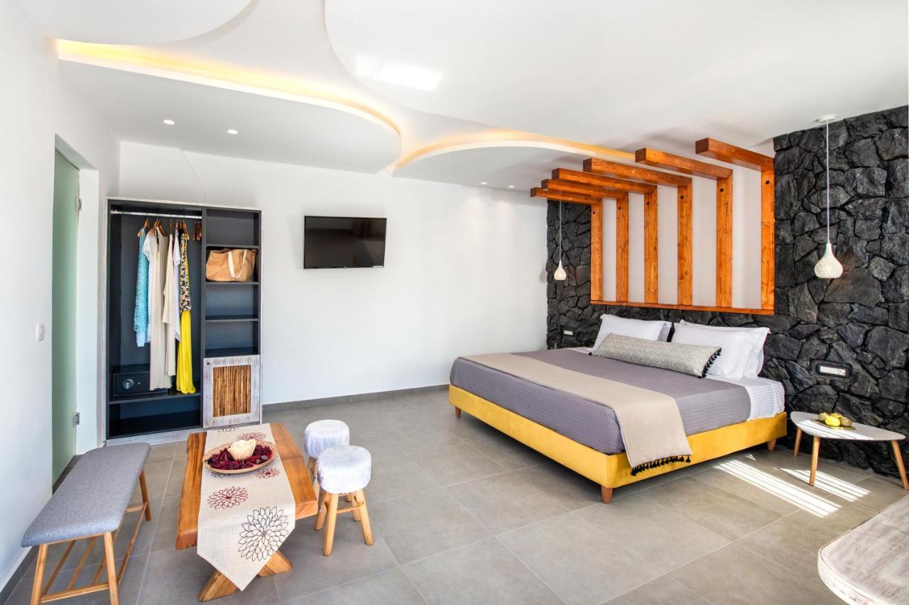Abasa Hotel Fira (Santorini)